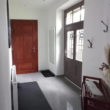 Apartment Gutshaus Klitzschen Mockrehna